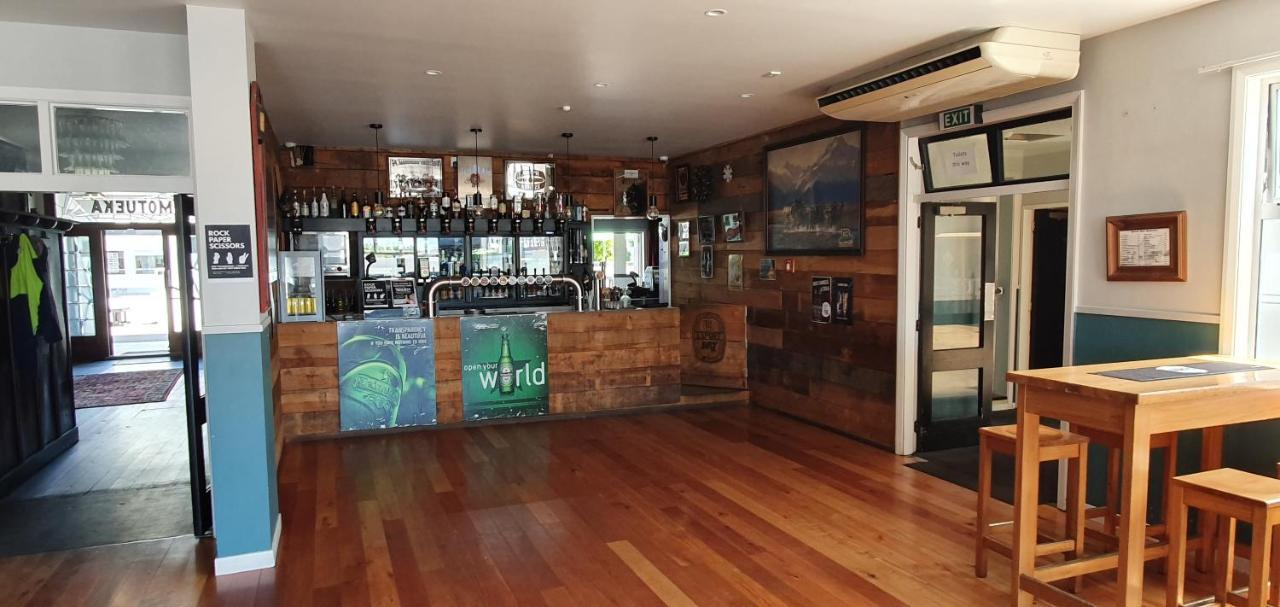 Hotel Motueka Backpackers, Loud Live Music Friday Saturday Nights Экстерьер фото